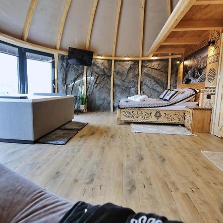 Tatry Mountain Glamp Z Jacuzzi 호텔 자코파네 외부 사진