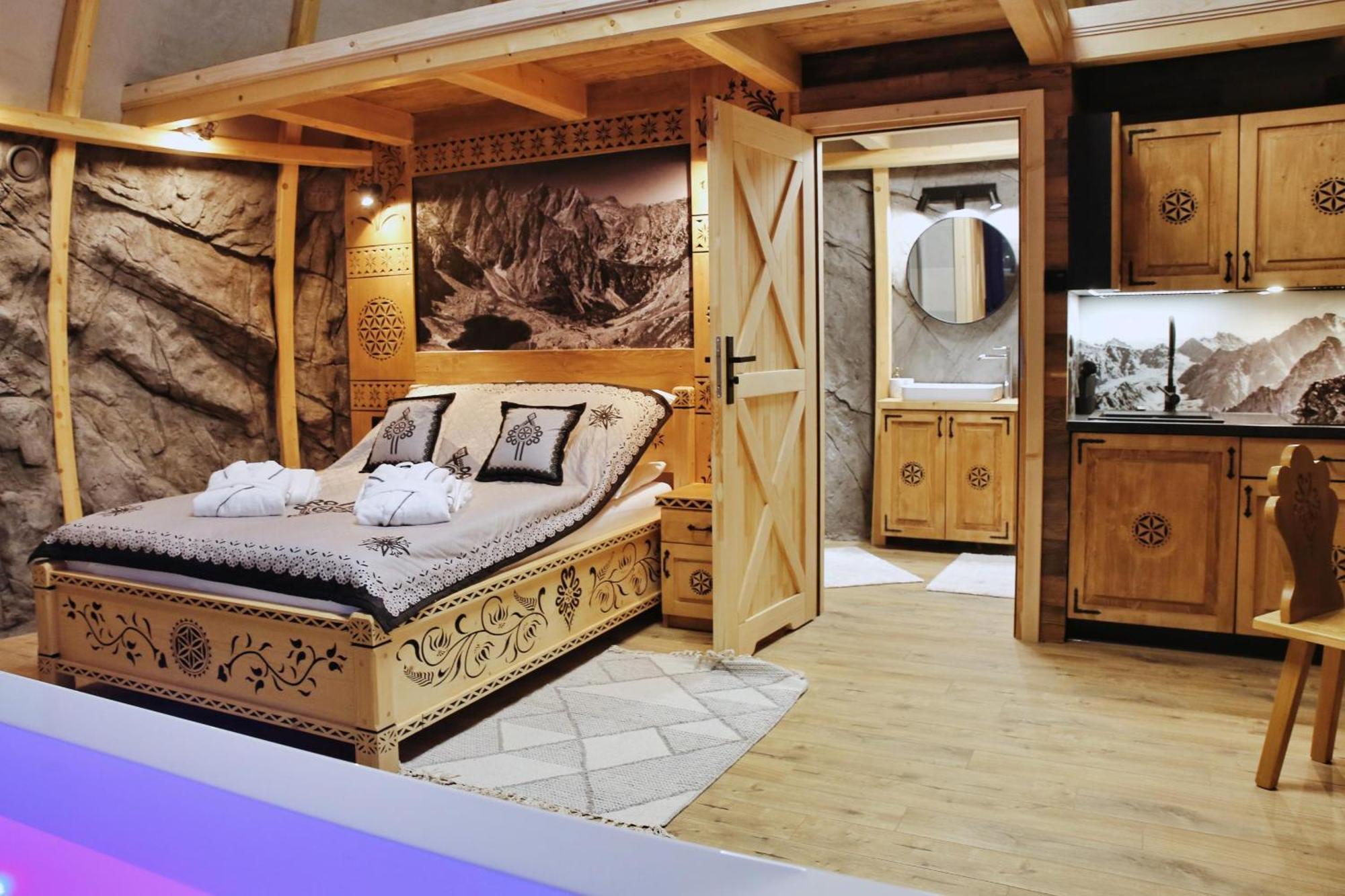 Tatry Mountain Glamp Z Jacuzzi 호텔 자코파네 외부 사진