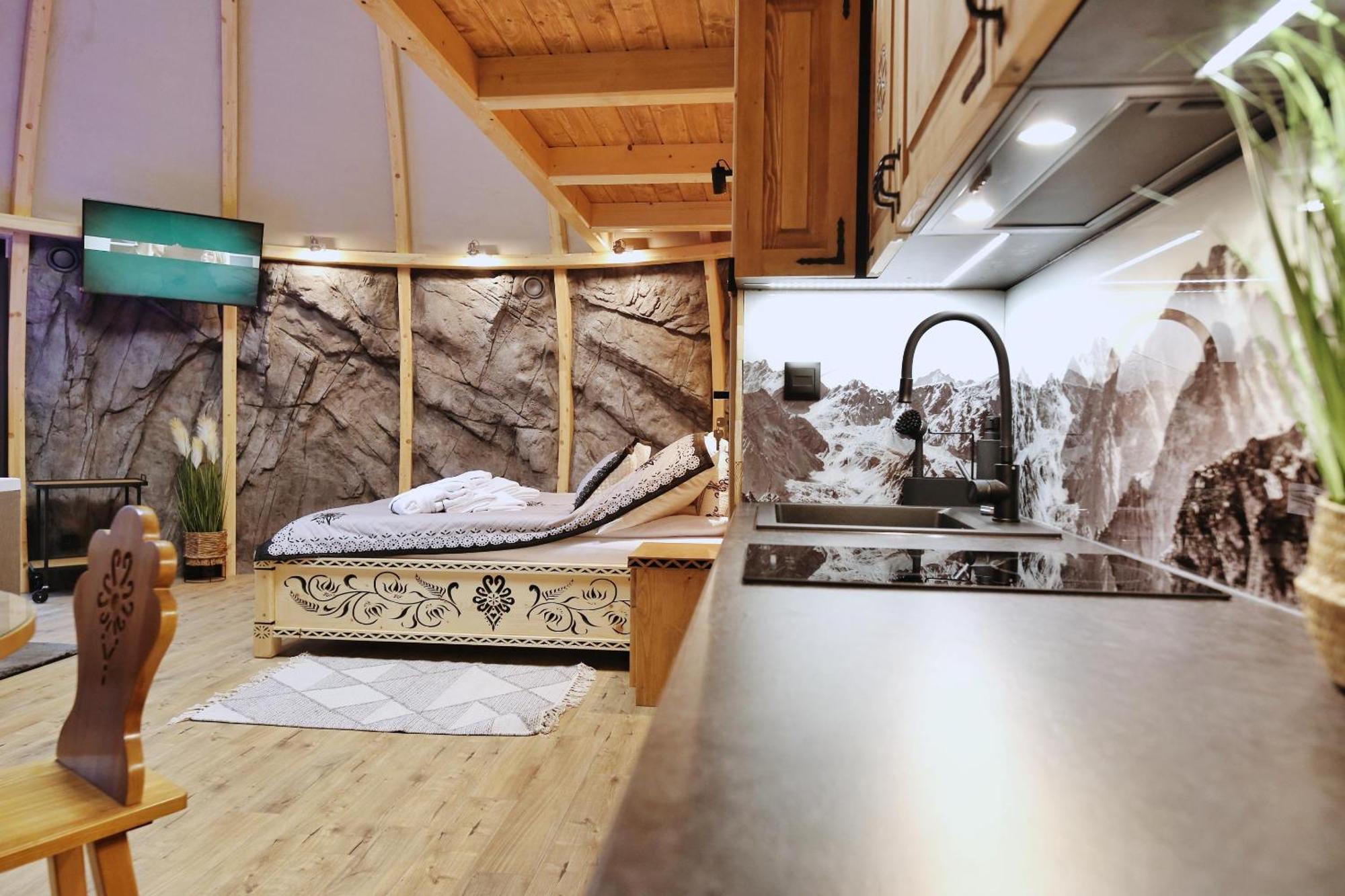 Tatry Mountain Glamp Z Jacuzzi 호텔 자코파네 외부 사진